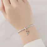 Színes Papagáj ezüst függő charm