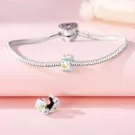 Köves pillangós mintás ezüst charm