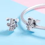 T-Betu-diszes-ezust-charm