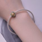 Napraforgo-mintas-szines-gomb-ezust-charm