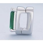 Smaragdzold-szinu-kovel-diszitett-kocka-ezust-medal-nyaklanchoz