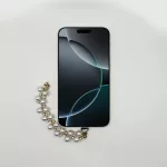 Gyöngy Strasszokkal - Elegáns Telefonpánt