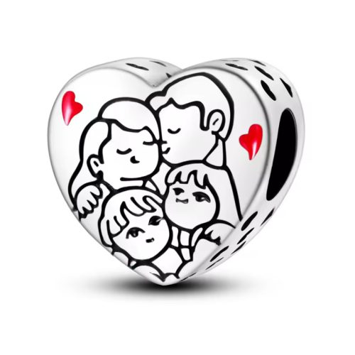 Anya-feliratos-sziv-alaku-ezust-charm