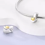 Arany színű Szíves J Betű Ezüst Charm