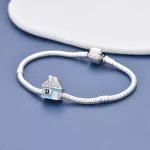 Ezüstözött házikó charm