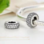 Csillogo-Pave-ezust-fuggo-charm