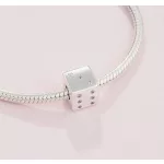 Dobókocka ezüst charm