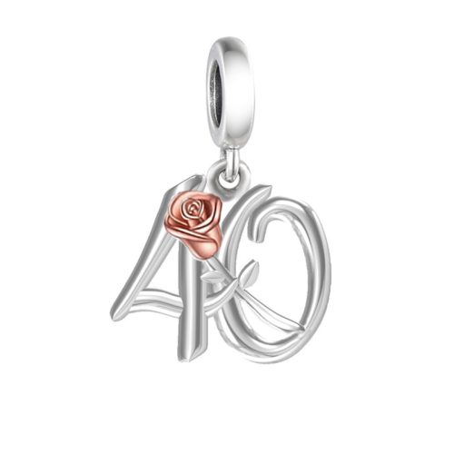 40-es szám szívben rosegold rózsával ezüst függő charm