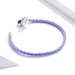 Lila bőr karkötő ezüst zárral 17 cm