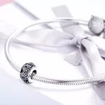 Ezüst Központi Százszorszép Köves Charm Medál