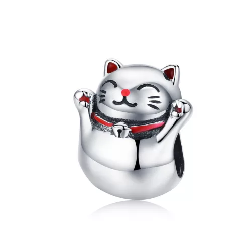Szerencsemacska charm – integető maneki-neko, piros nyakörvvel