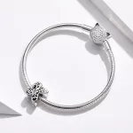 K-Betu-attort-mintas-ezust-charm