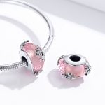 Rozsaszinu-ezust-viragmintas-charm