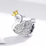 Hattyu-ezust-charm