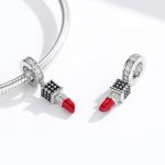 Ruzs-ezust-fuggo-charm