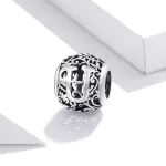 U-betu-diszes-gomb-ezust-charm