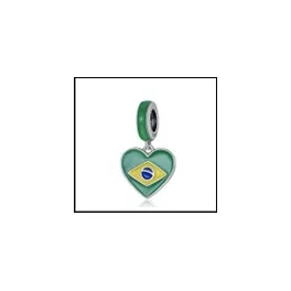 Brazil zászlós szív charm – zöld zománcos függő