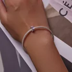 Ezust-lila-viragos-charm