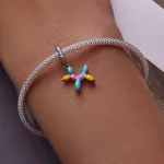 Színes Lufi kutya ezüst függő charm