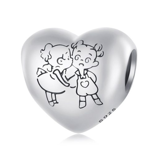 Puszi szív alakú ezüst charm