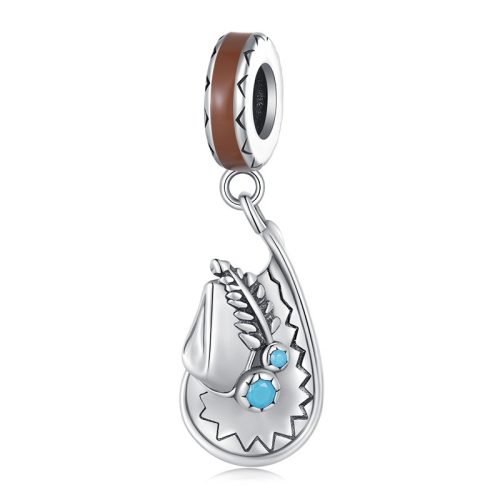 Vadnyugati-Kalap-ezust-charm