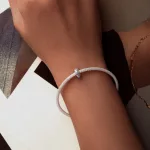 Királyi Liliom ezüst charm