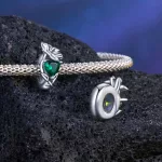 Május Zöld köves Smaragd Liliom Szíve ezüst charm