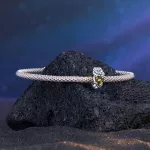 Augusztus Sárgászöld köves Aranyló Magnólia ezüst charm