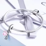 Tappancs-es-csont-fuggo-charm