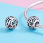 R-Betu-Koves-diszer-ezust-gomb-charm
