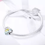 Szines-szivekkel-diszitett-sziv-alaku-ezust-charm