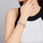 Ezust-fuggo-pillango-kovekkel-charm