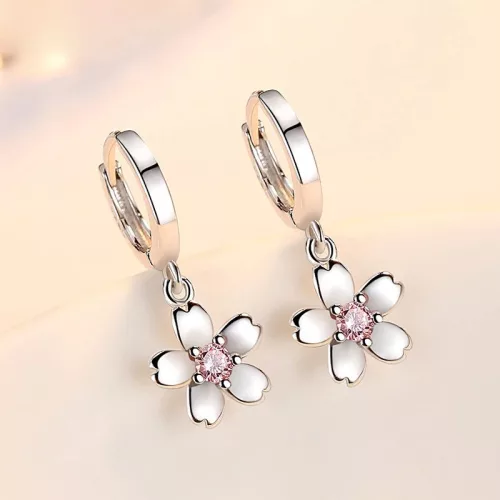 Sakura Ragyogás Ezüst Karika felfüggesztéíű Fülbevaló rózsaszín kővel