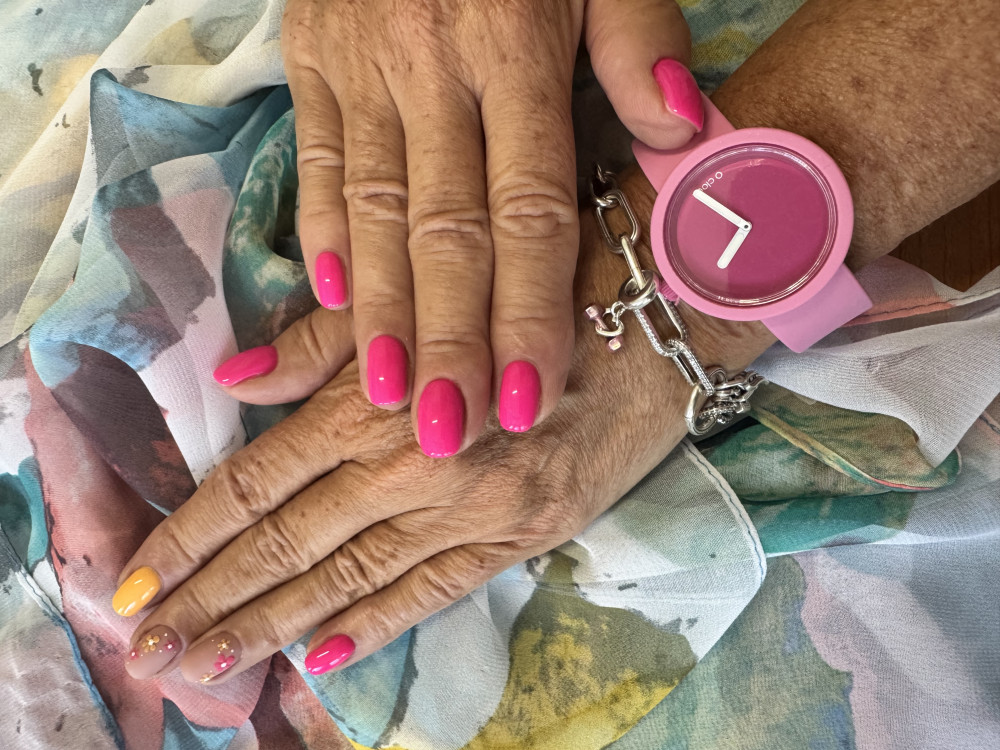 Súlyzó szívvel ezüst függő charm
